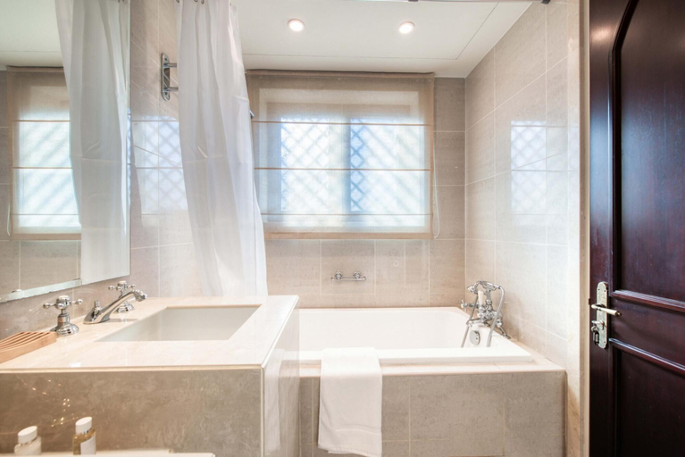 Bathroom 4, Elite Apt Connected to Dubai Mall Burj Khalifa, Dubai