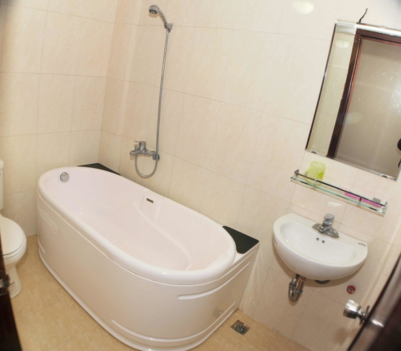 Bathroom 4, Hanoi Central Star Hotel, Hoàn Kiếm