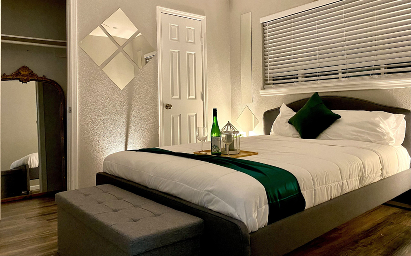 Bedroom 3, Paragon Apartments, Dallas