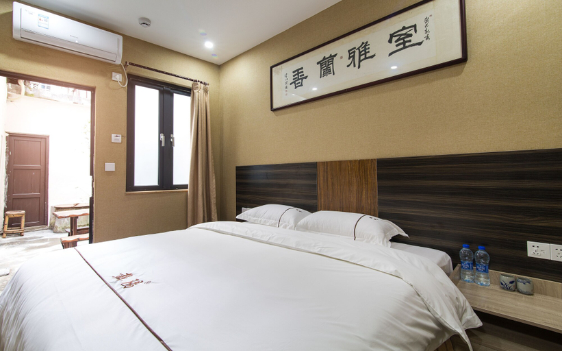 Bedroom 3, Zaiyang Inn, Chaozhou