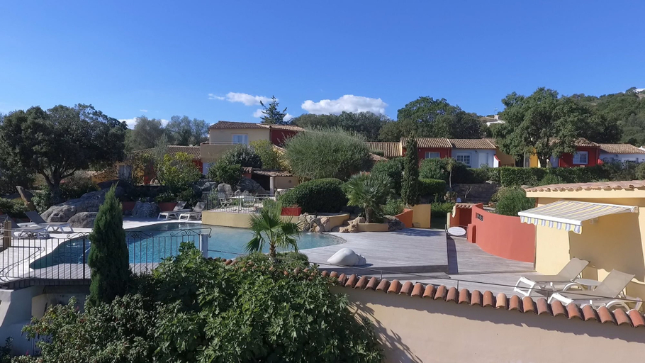 Exterior & Views 2, Le Roc e Fiori Hotel, Corse-du-Sud