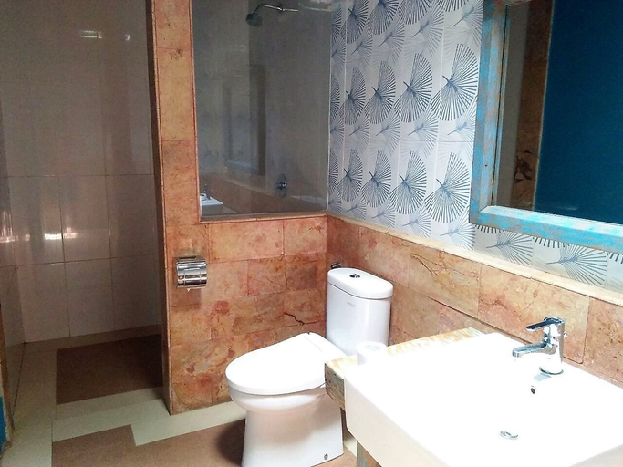 Bathroom 4, Mahaputri Bungalow, Lombok
