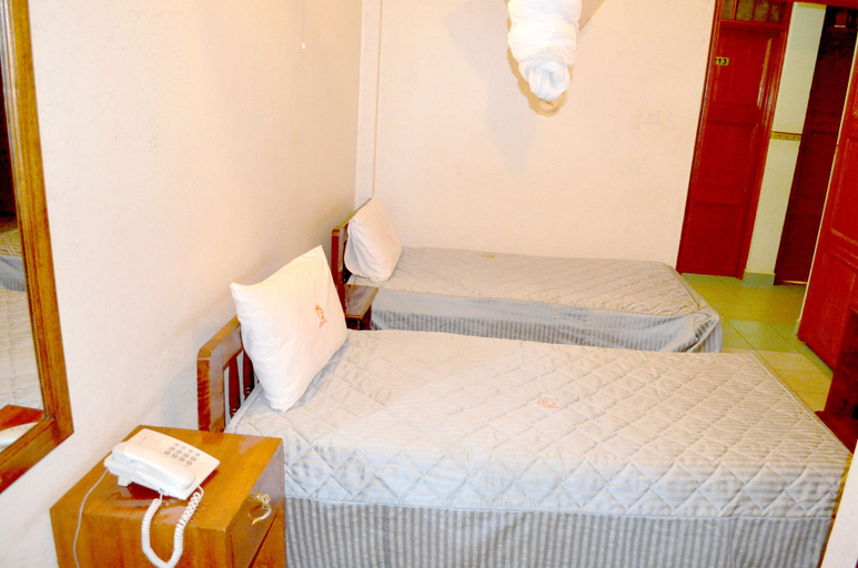 Bedroom 2, Areba Hotel, Busiiro
