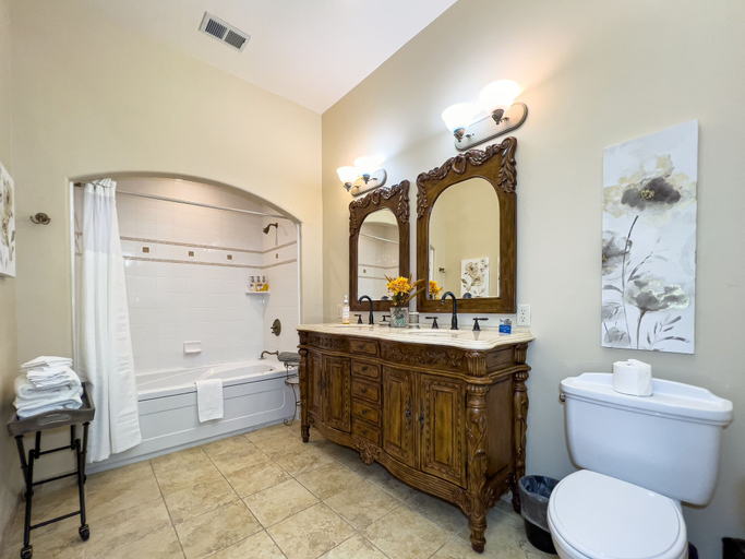 Bathroom 4, Chateau Coralini, Monterey