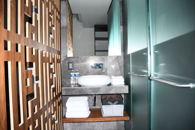 Bathroom 5, IIK Tulum by The Spot Rentals, Cozumel
