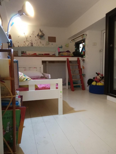 Bedroom 2, 3 Br by park hayarkon 1min  2 Ichilov