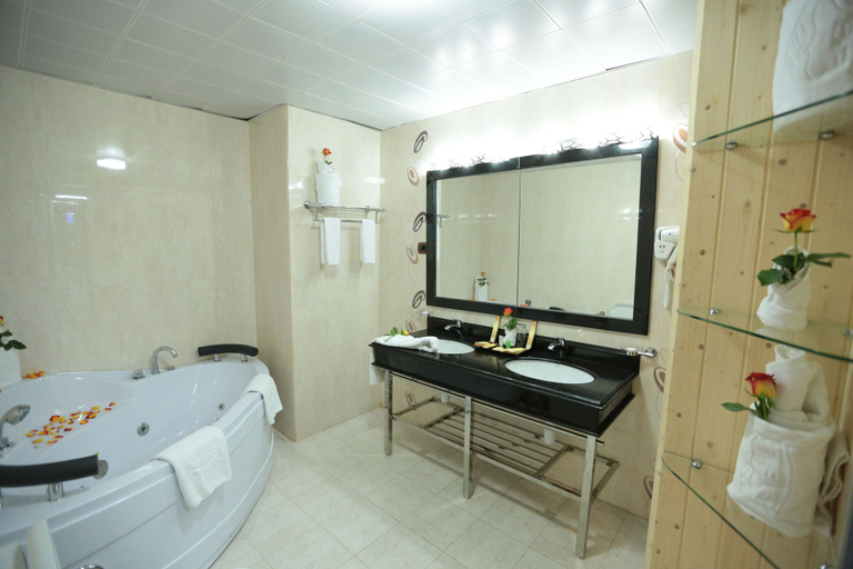Bathroom 4, Friendship International Hotel, Addis Abeba
