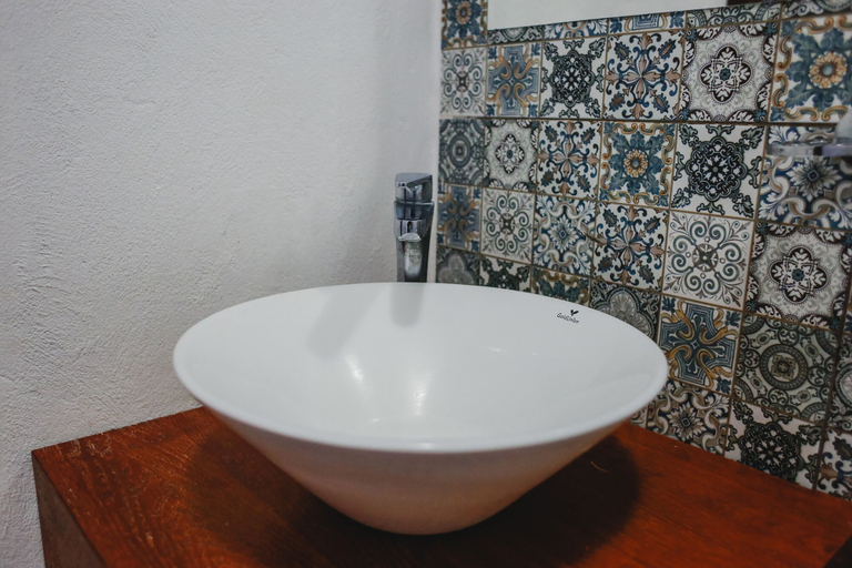 Bathroom 5, Hotel Colon, Mérida