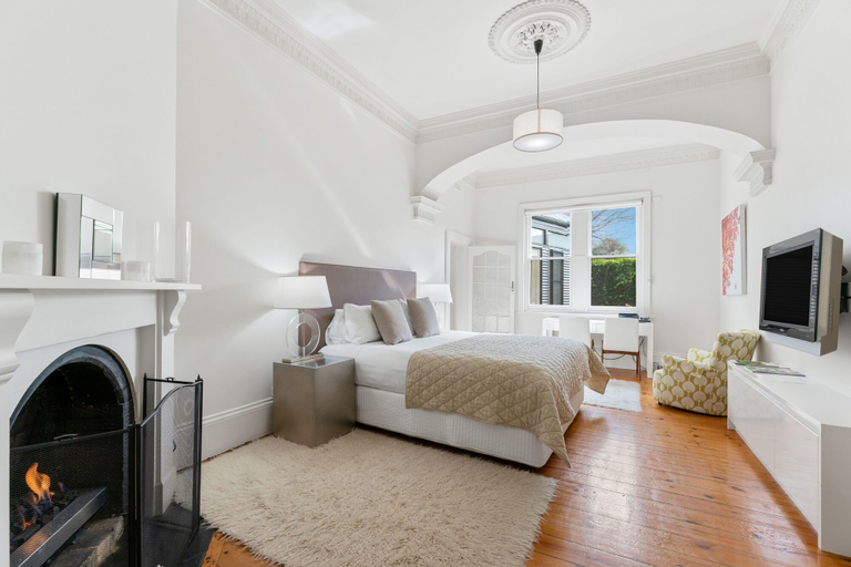 Bedroom 2, Colhurst House, Mount Gambier