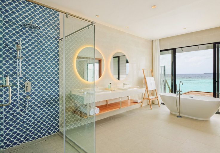Bathroom 5, Nova Maldives
