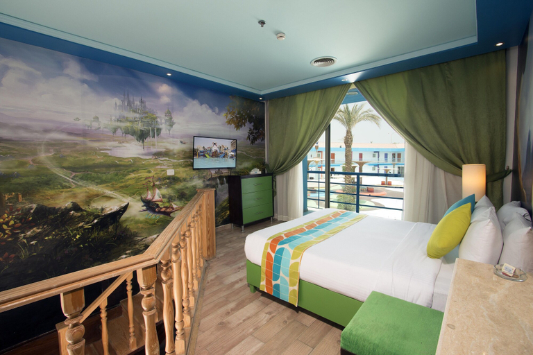 Bedroom 4, Swiss Inn Teda Hotel & Aquapark, 'Ataqah