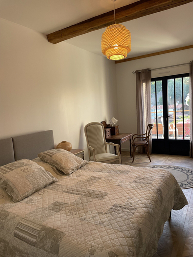 Bedroom 4, Les 3 pigeons, Deux-Sèvres
