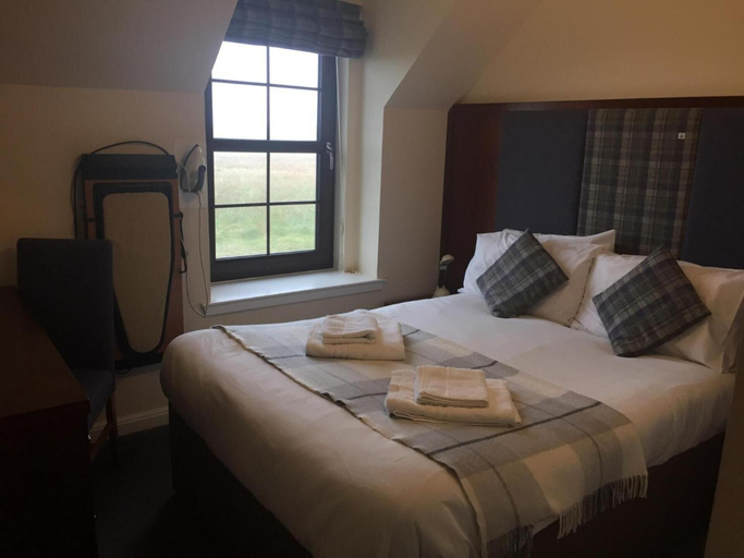 Bedroom 3, Polochar Inn, Eilean Siar