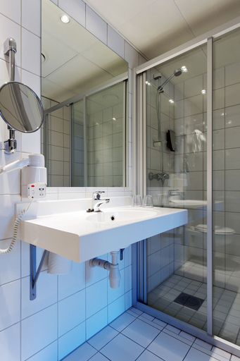 Bathroom 4, Quality Hotel Grand Kristiansund, Kristiansund