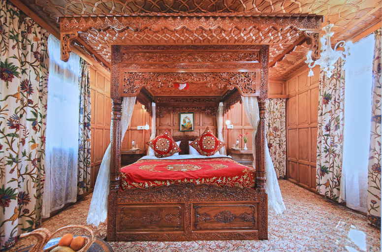 Bedroom 2, Kolu Group Of Houseboats, Srinagar
