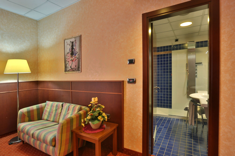 Bedroom 4, Palace Hotel Moderno, Pordenone