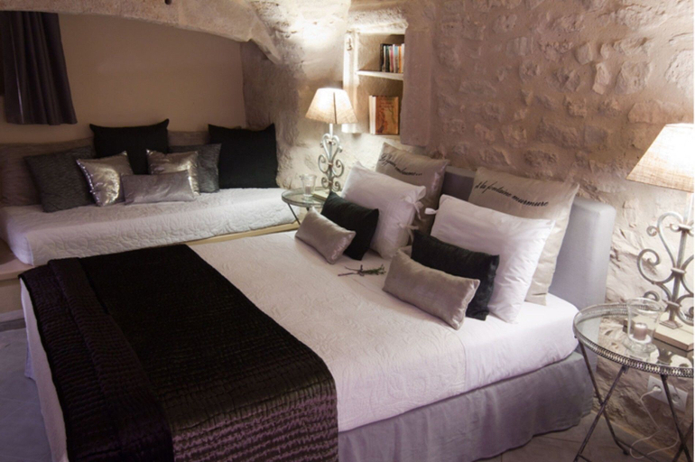 Bedroom 3, Maison d'hôtes La Cour des Lauriers, Gard