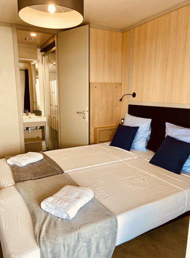 Bedroom 5, Les Ilots de Gruissan, Aude