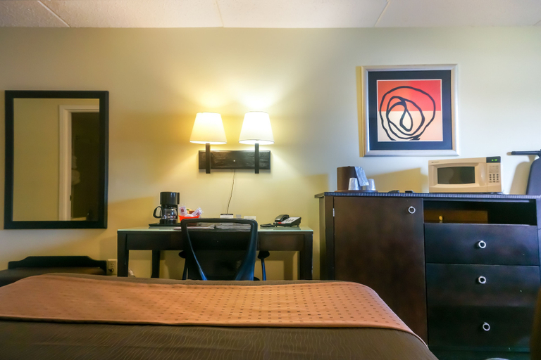 Bedroom 4, Cocoa Country Inn at Hershey, Dauphin