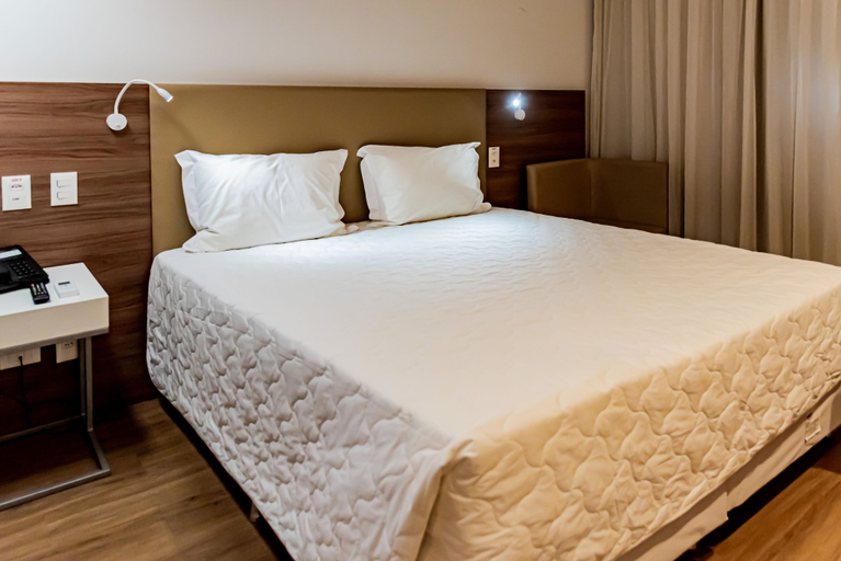 Bedroom 3, Rio Hotel by Bourbon Maringá, Maringá