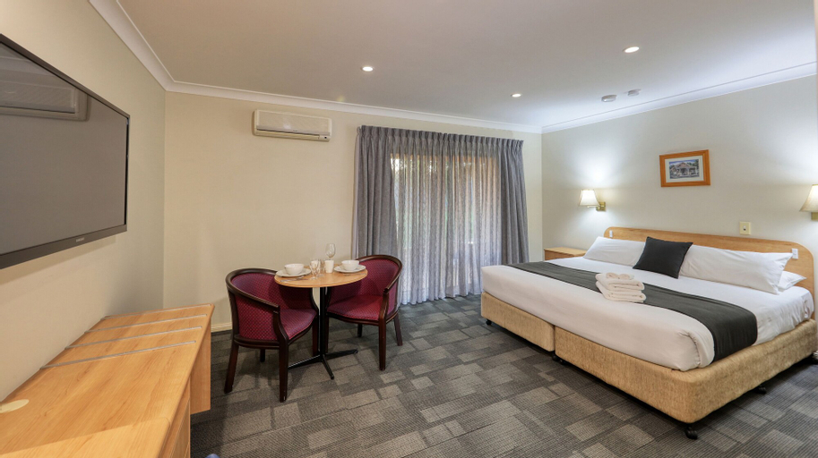 Bedroom 12