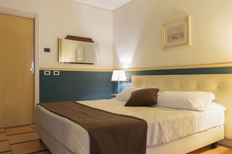 Bedroom 2, Hotel Ponte di Rialto, Cremona