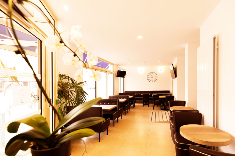 Business Facilities, Le Theatre, Hauts-de-Seine