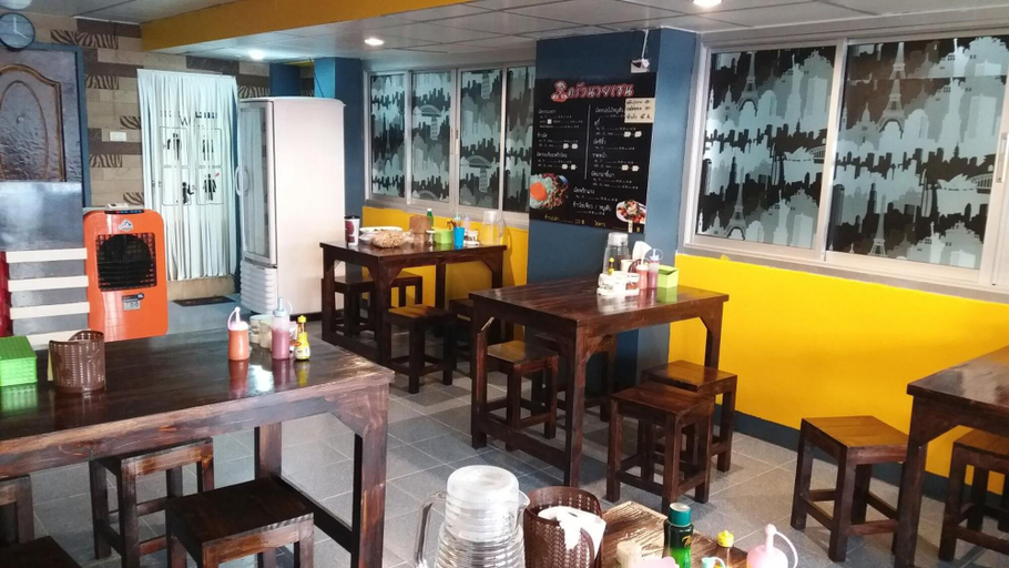 Food & Drinks 4, Natcha Place Rangsit Donmuang, Lam Luk Ka