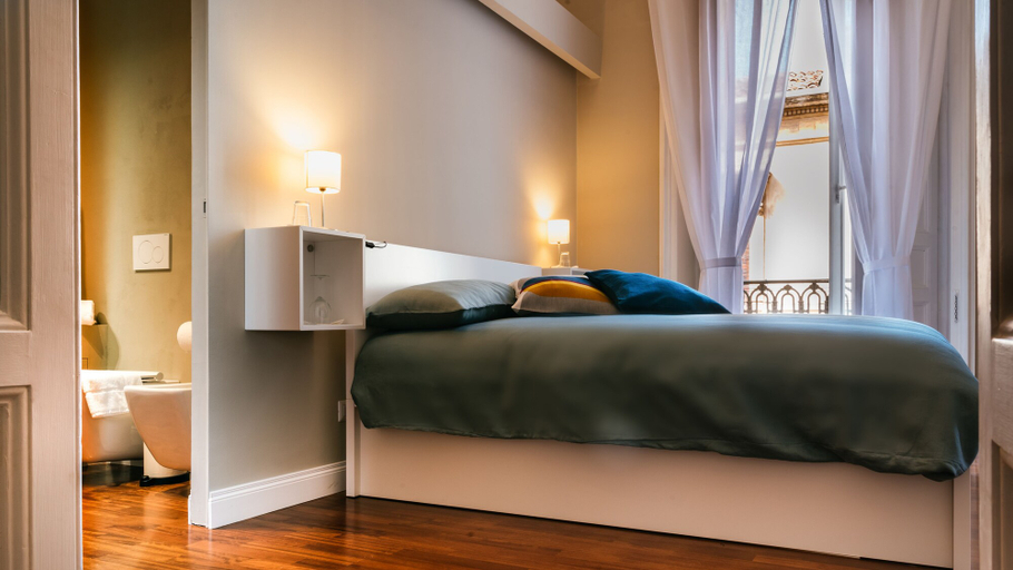 Bedroom 2, Le 4 Leggende, Catania