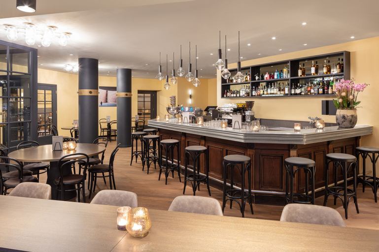 Food & Drinks 5, Hotel Victoria, Basel