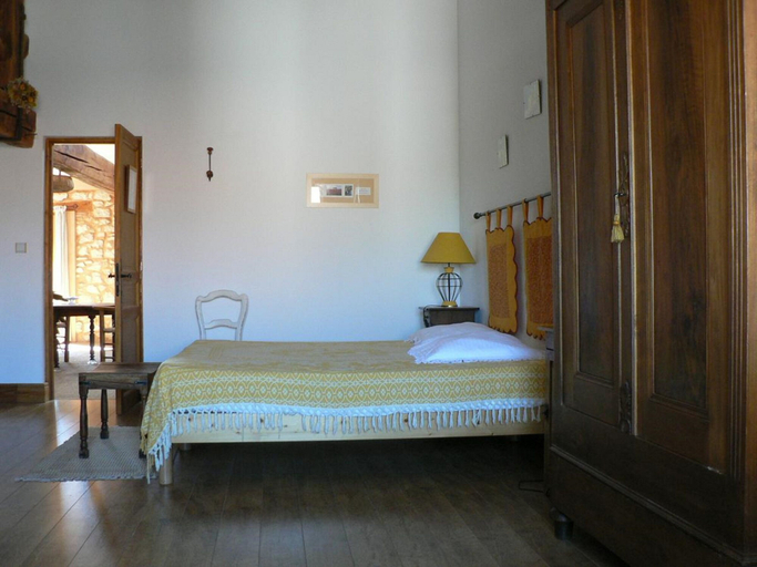 Bedroom 3, Domaine Beaupré, Aude