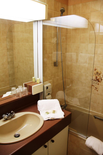 Bathroom 3, Logis Le Cheval Blanc et Clovis, Vienne