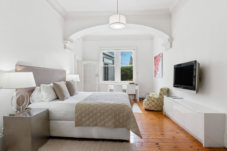 Others 4, Colhurst House, Mount Gambier