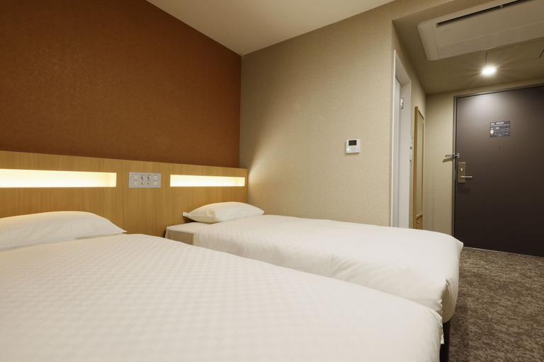 Bedroom 4, Plum Hotel, Osaka