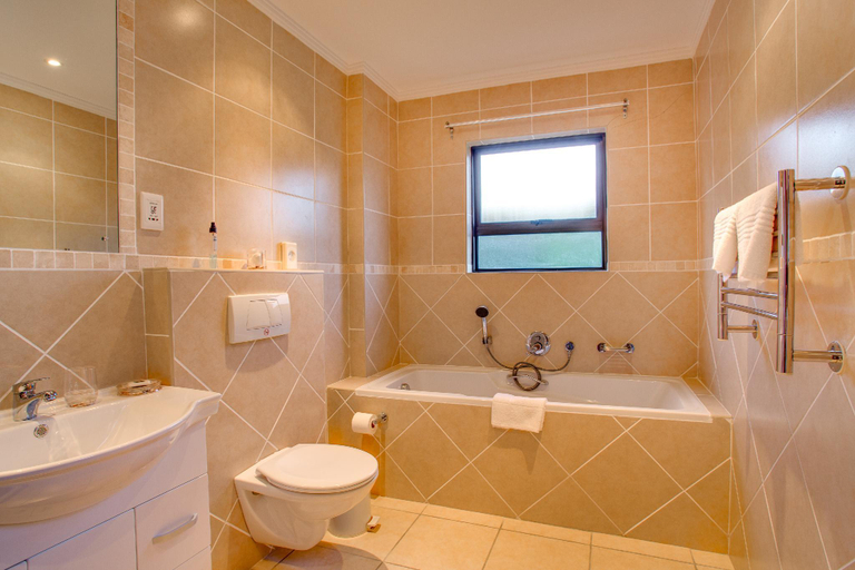 Bathroom 3, LIMONI LUXURY SUITE, Eden