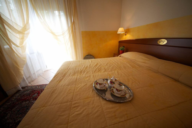 Bedroom 3, Villa Terri, Verona