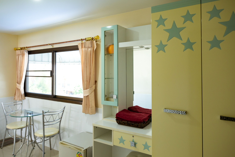 Bathroom 4, Rimnam Hotel Suk Sawat 70, Phra Pradaeng