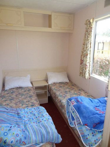 Bedroom 3, Mobil home Proche Océan Campsite, Landes