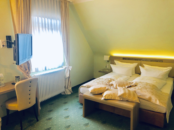 Bedroom 3, Hotel Traube, Baden-Baden
