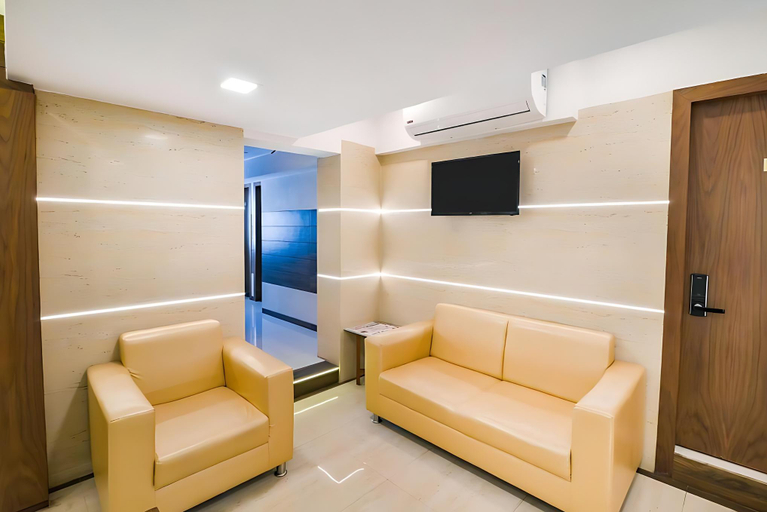 Public Area 3, Oxford Hotel Powai, Mumbai Suburban