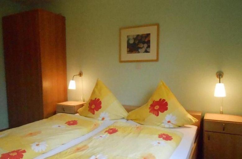 Bedroom 2, Reiter- und Ferienhof Redder, Höxter