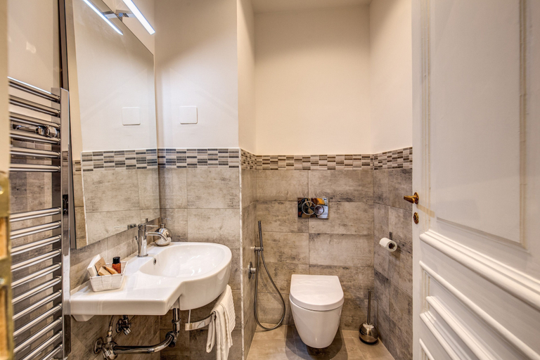 Bathroom 3, Feronia Guest House, Rome