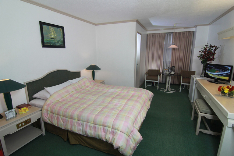 Bedroom 3, Hotel Supreme, Baguio City