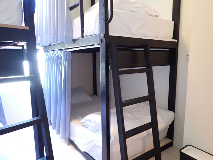 Bedroom 4, Ji Guang Dive Resort - Hostel, Taitung
