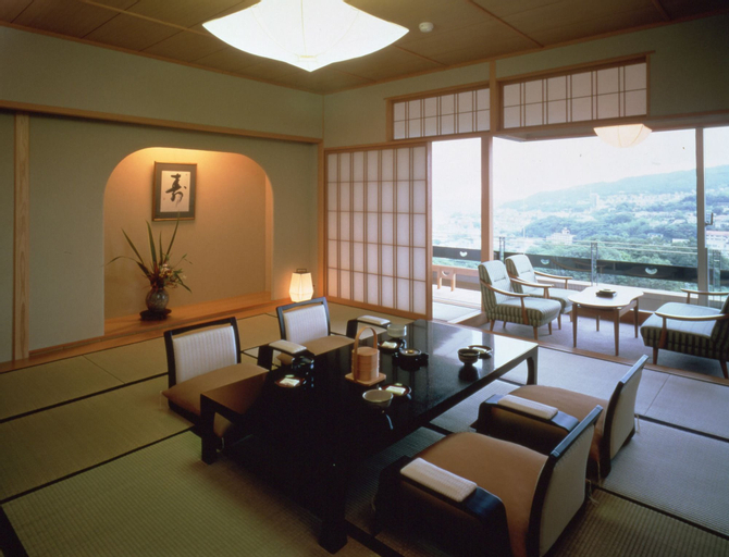 Bedroom 2, Seizan Yamato, Itō