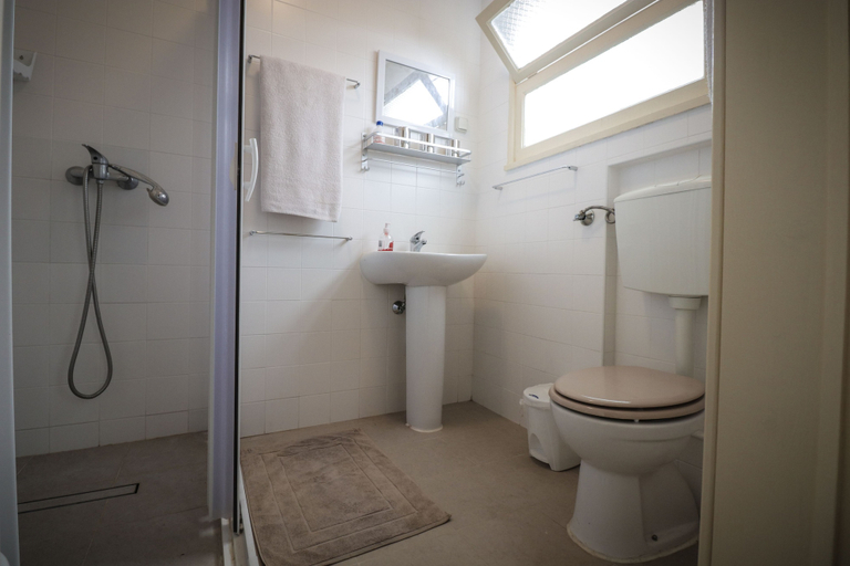 Bathroom, Casa do Pico da Pedra, Ribeira Grande