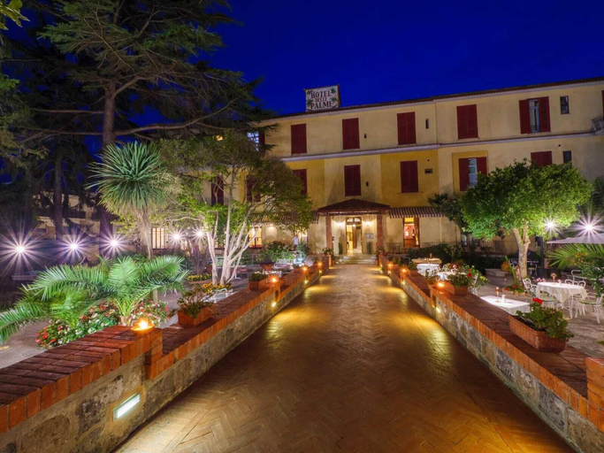 Exterior & Views 2, Hotel delle Palme, Napoli