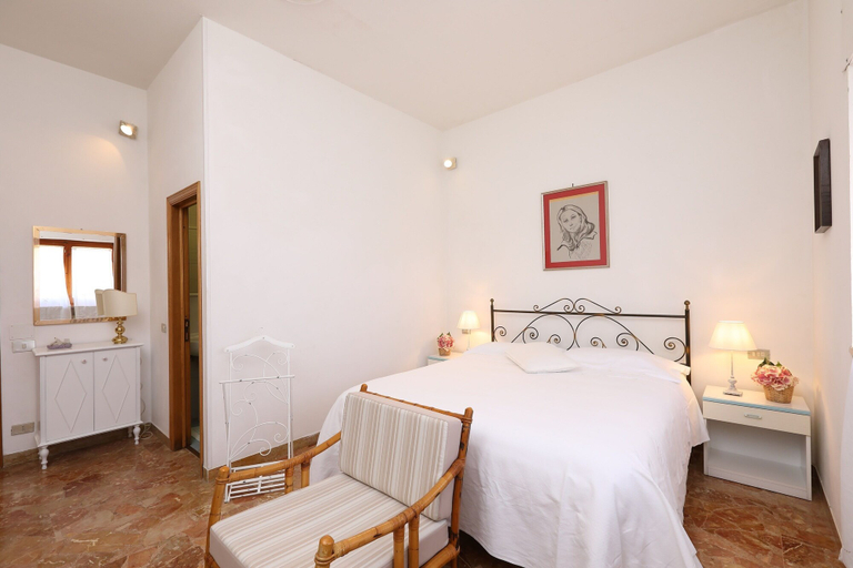 Bedroom 4, Villa Oliveta, Siena