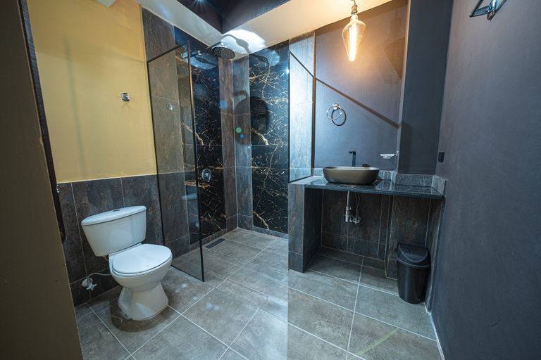 Bathroom, Beautiful Cozy 1 BedR in Astorga Gardens, Medellín