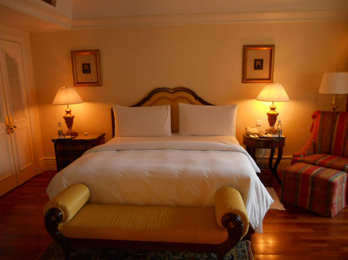 Bedroom 3, The Leela Palace Bengaluru, Bangalore